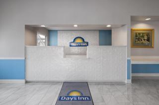 Days Inn by Wyndham Alma - 3