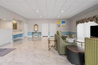 Days Inn by Wyndham Alma - 2