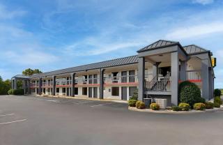 Super 8 by Wyndham Bulls Gap Greeneville Area - 0