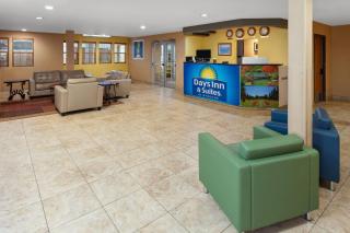 Days Inn & Suites by Wyndham Spokane Airport Airway Heights - 5
