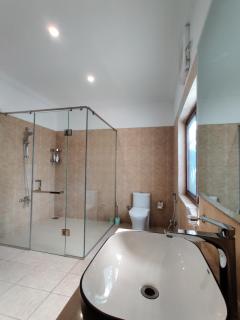 Farmhouse in F-10 ISB Perfect for Families Groups - 3