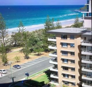 Burleigh Heads Oceanfront Retreat - 0