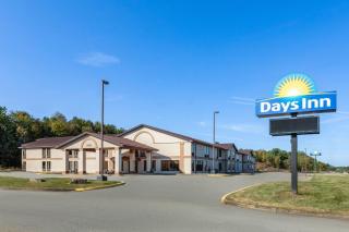 Days Inn by Wyndham Blairsville - 8