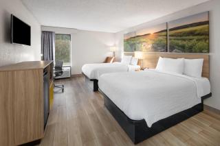 Days Inn by Wyndham Blairsville - 3