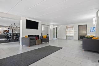 La Quinta by Wyndham Sturbridge - 4