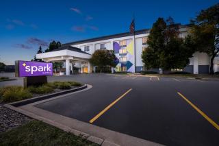 Spark by Hilton Green Bay - 7