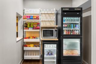 Spark by Hilton Dothan - 3