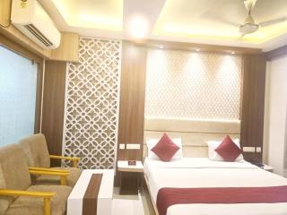 SEA VIEW-TEMPLE VIEW from rooftop- Near Swargadwar Sea Beach - Bengali market -HOTEL KUBER PALACE- PURI - Lift-Parking - Restaurant - Best Hotel In Puri - 3