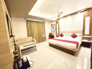 SEA VIEW-TEMPLE VIEW from rooftop- Near Swargadwar Sea Beach - Bengali market -HOTEL KUBER PALACE- PURI - Lift-Parking - Restaurant - Best Hotel In Puri - 8