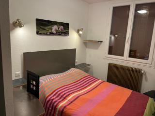 CHAMBRE PRIVE PROCHE de LA GARE SNCF - 4