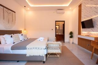 3 mins from Batu Bolong Beach, Villa Mas 1 - 9