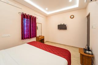 VSA Residency opp to Chunnambar Boat House - 7