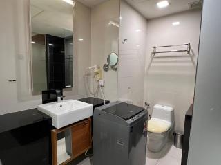 Suit Unit at Dua Sentral - 4