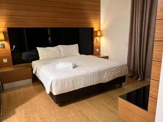 Suit Unit at Dua Sentral - 1