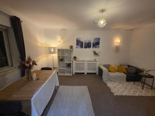 Chic 1BDR Apartment near Stratford Westfield - 6