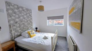 Home in Warwickshire Four bedroom with FREE parking - 7