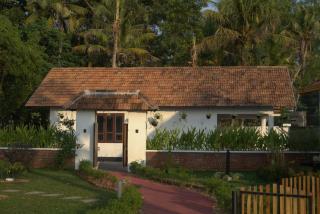 Kaayal Villa Varkala Premium Lakefront Stay By Hotelbuz - 9