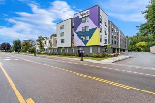 Spark by Hilton Essex Junction - 0