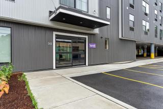 Spark by Hilton Essex Junction - 8