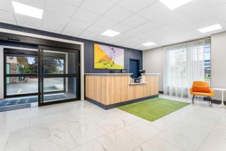 Spark by Hilton Essex Junction - 7