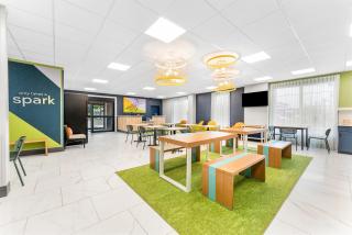 Spark by Hilton Essex Junction - 2