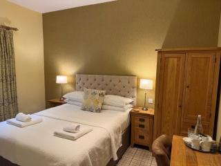 Yewfield Vegetarian Guest house - 8