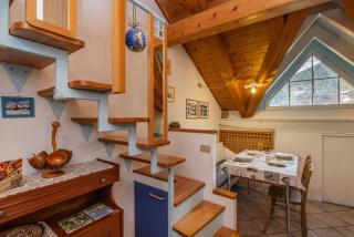 Romantic Hideaway with Mountain View and Hiking Trails - 8