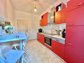 Appartement "STADTGEFLÜSTER" im Zentrum, inkl Stellplatz, 2 Betten, Babybett, Balkon, gratis Kaffee und Tee, WLAN - 9