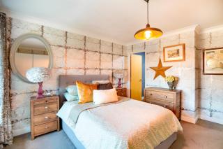 Perfect Booking Central, Stylish and Comfortable - 4