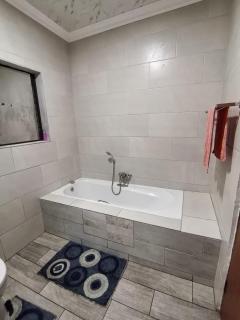 Tshiame Private Guest Room Near Harrismith - 3