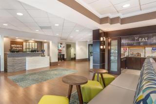Hampton Inn Fort Myers-Airport & I-75 - 5