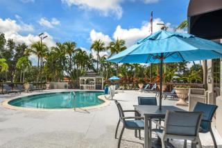 Hampton Inn Fort Myers-Airport & I-75 - 4