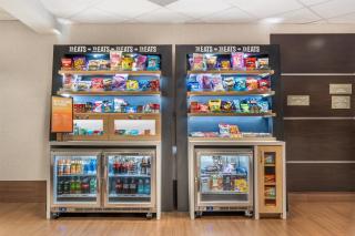 Hampton Inn Fort Myers-Airport & I-75 - 3