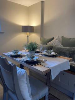 Harrogate Hidden Stay, Elegant central apartment with free parking - 6