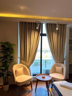 The Holton by Bayti - 7