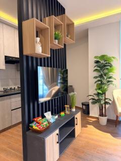 The Holton by Bayti - 1