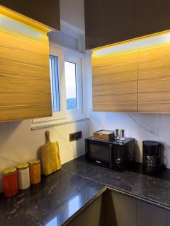 Luxury Stay with Mussoorie Views & Cozy Vibes - 3