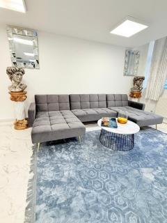 Designer Studio Flat at Tower Bridge - 7