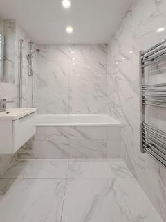 St Faiths - City Centre Apartment - 5