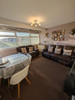 Lazy Dayz, Chalet 179, Hemsby - Two bed chalet, sleeps 4, pet free, close to beach - 5