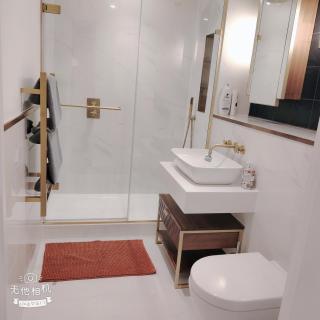 Spacious two double bedroom flat Fulham - 2