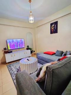 Reigns cozy corner - 7