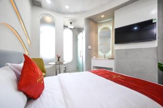 Hồng Bảo Thạch - 1