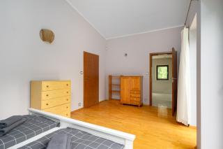 Golden Villas - Cozy Family Villa with Garden & Sauna, Konstancin - 2