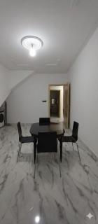 Maison confortable au plein milieu d'Oujda, bien équipée et sécurisée avec 2 chambres et salon moderne et un garage pour le véhicule, cuisine et un douche moderne et une toilette marocaine - 7