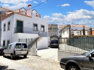 Cozy house in Castelo Branco, 60 m², city view balcony - 9