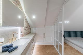 Luxury apartment in Old Town and Parking - 4