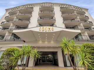 Cosmo Apartment Hotel - 5