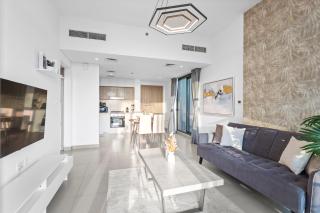 Chic Living 1 bedroom near Dubai Hills Mall - 1