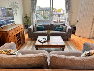 31b St Leonards Road - 2 bed with balcony - 0